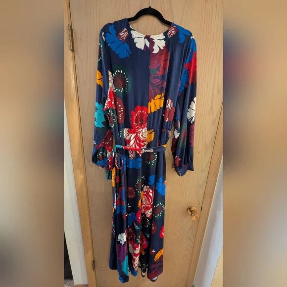 NWT Eloquii Maxi Multicolor Floral Long Sleeve Dress - Picture 4 of 4